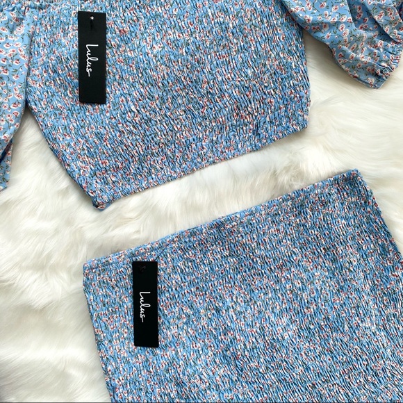 NWT Lulu’s Size M 2-Piece Smocked Blue Floral Crop Top with Bodycon Skirt - Picture 9 of 14